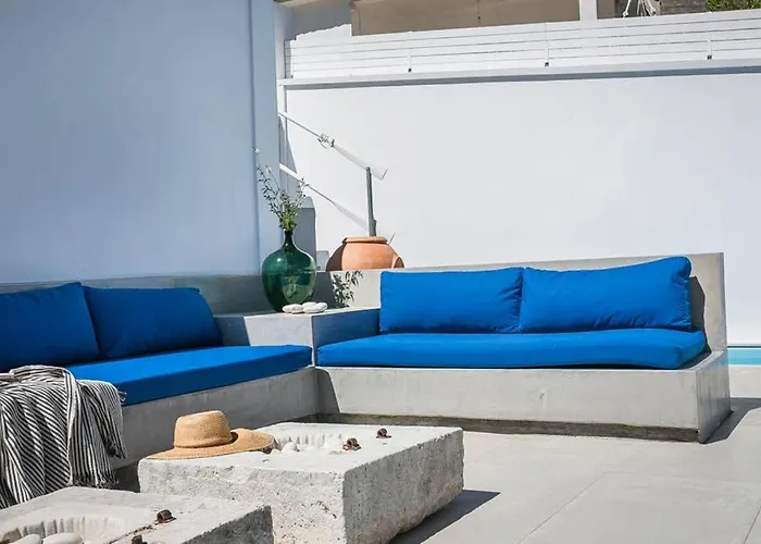 Palm Mansion Villa *